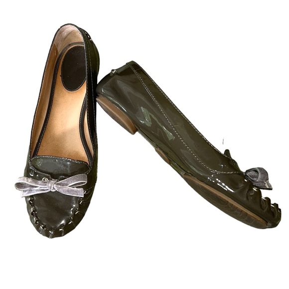 Kate Spade Lacey Olive Green Patent Leather Velvet Bow Ballet Flats Loafers  9.5 - Picture 3 of 14